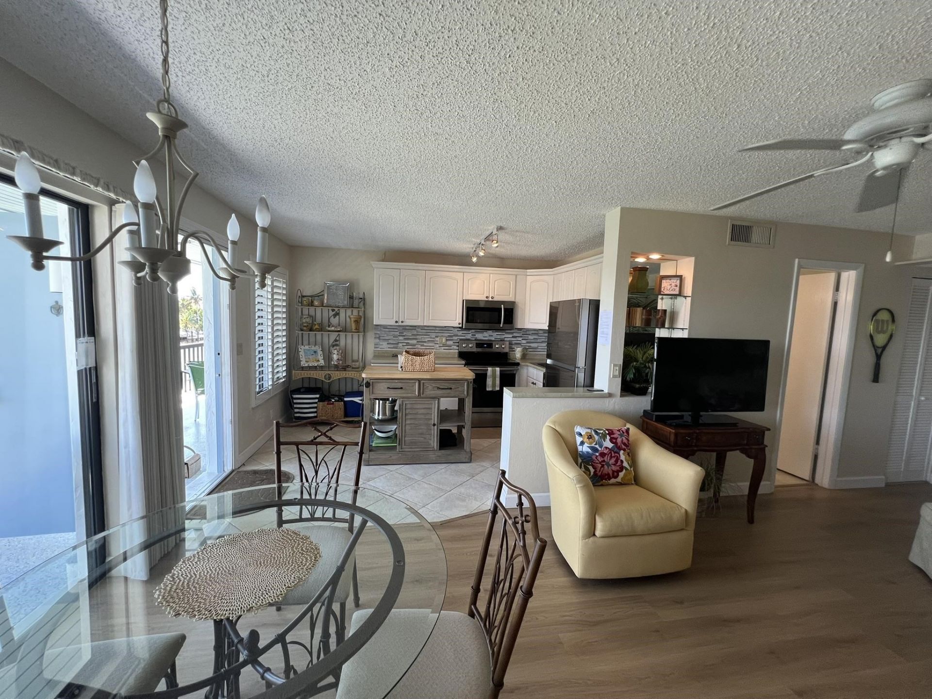 1250 Tennisplace Ct, Unit A33, Sanibel, FL 33957 Photo