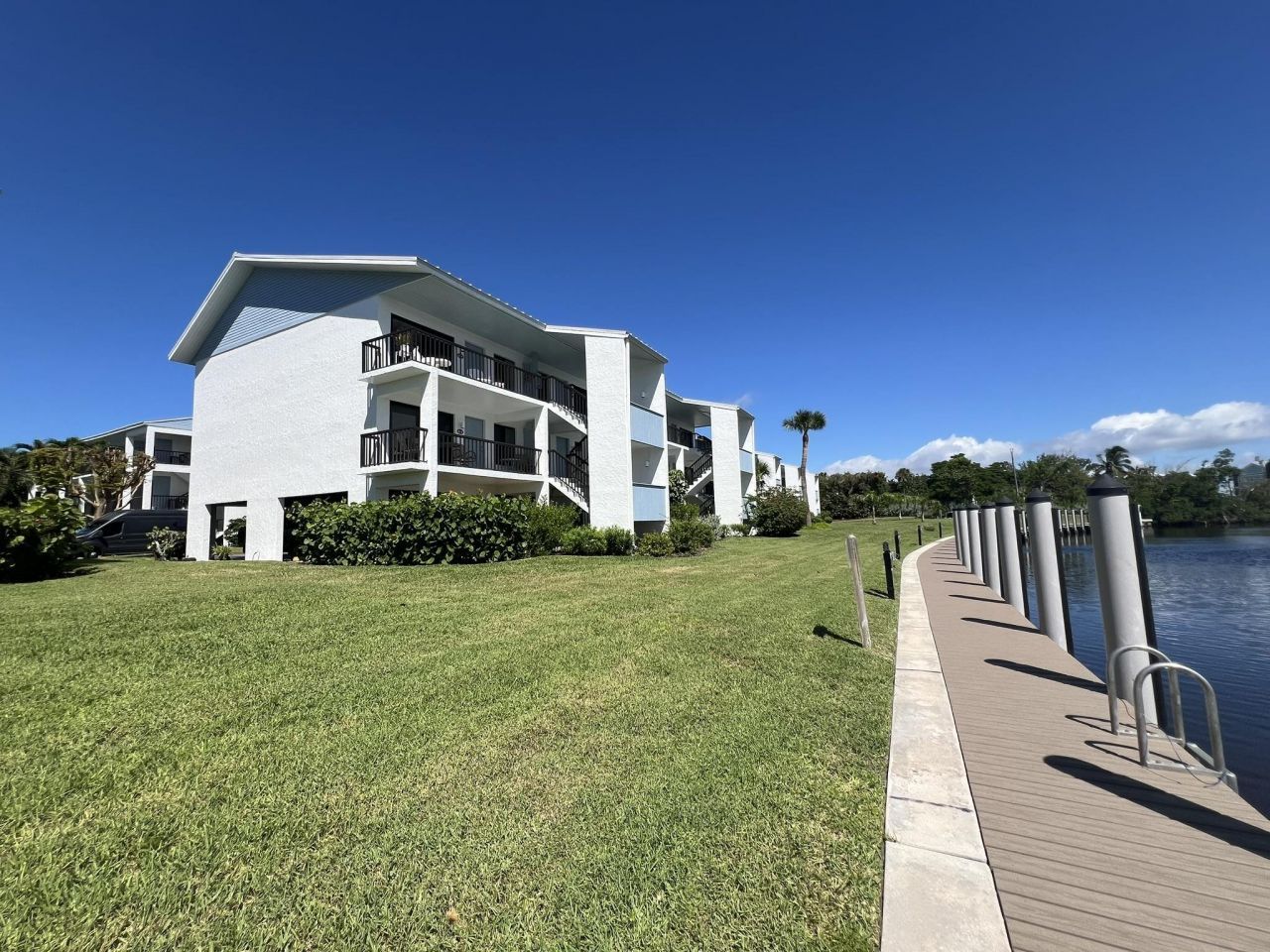 1250 Tennisplace Ct, Unit A33, Sanibel, FL 33957 Photo