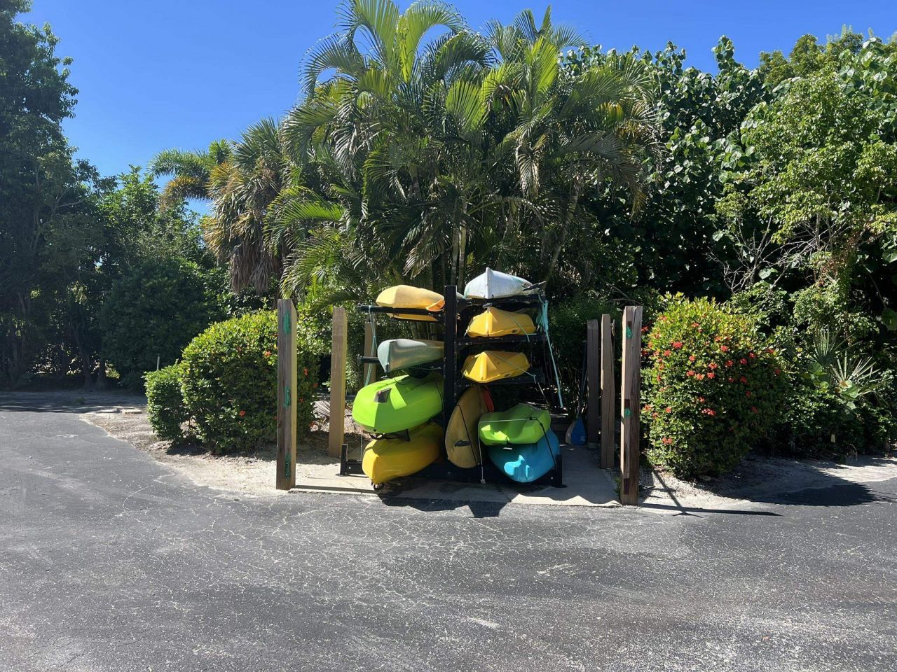 1250 Tennisplace Ct, Unit A33, Sanibel, FL 33957 Photo