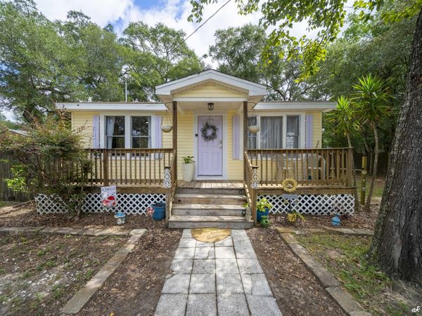 815 Oakridge Road, Fort Walton Beach, FL 32547