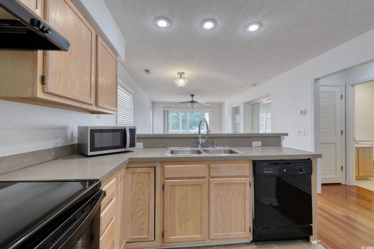 489 White River Dr. Photo 9