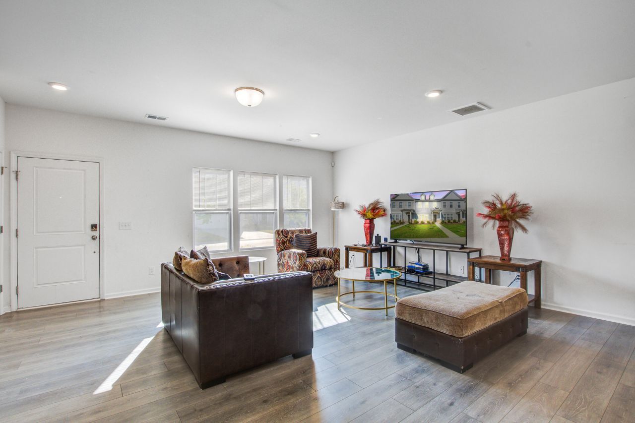 308 Surfbird Road Photo 7
