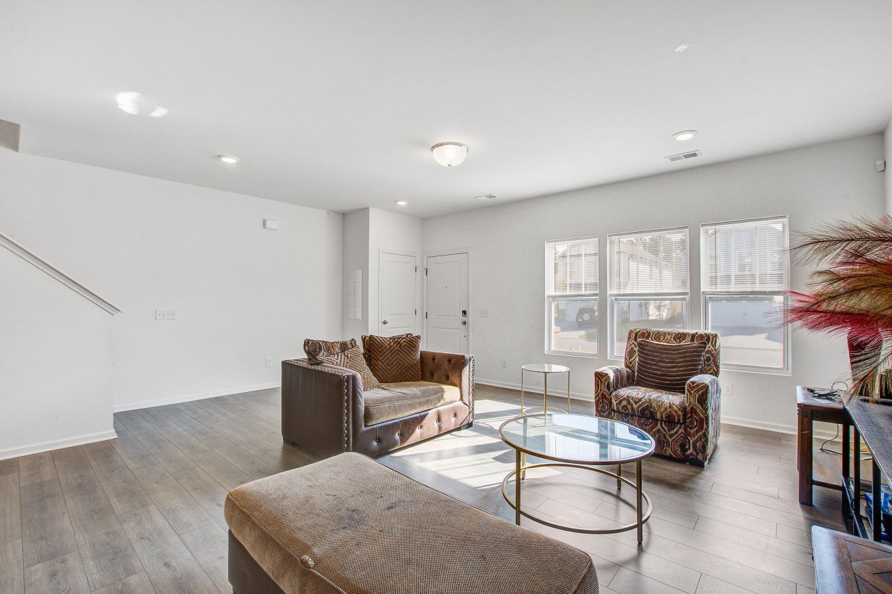 308 Surfbird Road Photo 8