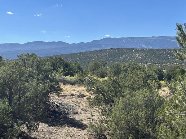 9 Old Rail Pass, Sandia Park, NM 87047