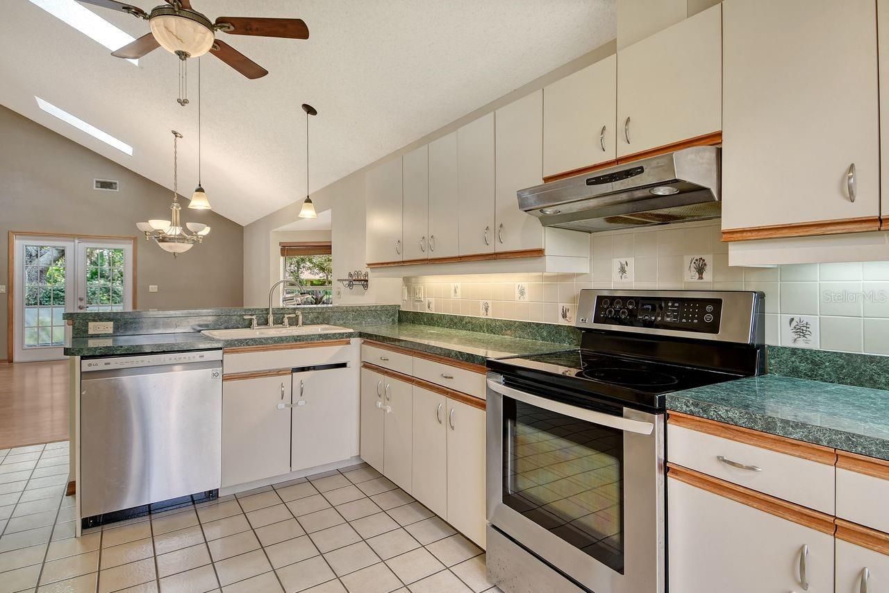 3157 57th Avenue Circle E, Bradenton, FL 34203 Photo