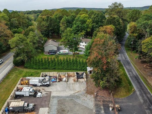 100 WARWICK ROAD, ELVERSON, PA 19520