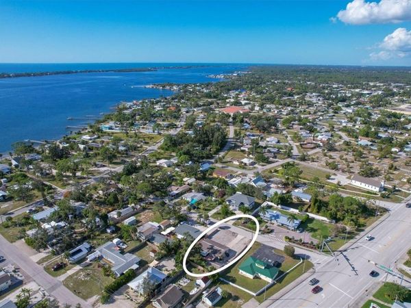 25 1ST AVENUE, ENGLEWOOD, FL 34223