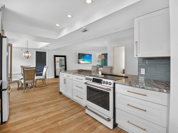 5340 NW 2nd Avenue, Unit 220, Boca Raton, FL 33487