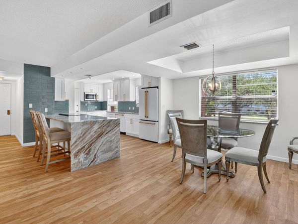 5340 NW 2nd Avenue, Unit 220, Boca Raton, FL 33487