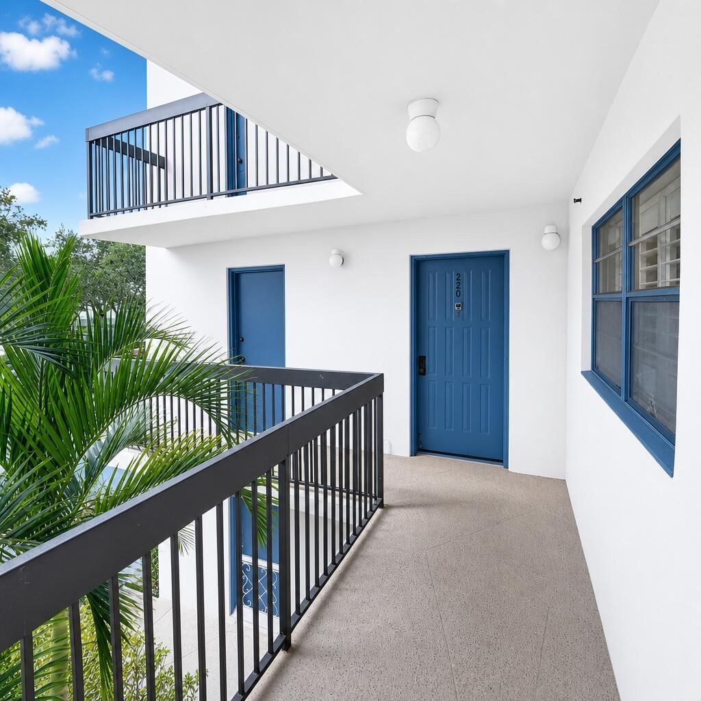 5340 NW 2nd Avenue, Unit 220, Boca Raton, FL 33487 Photo