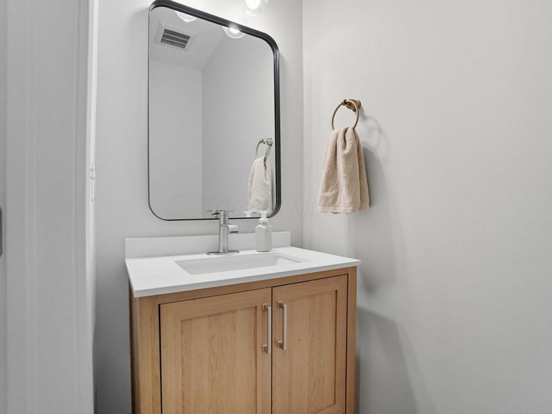 5049 Dinard Way, Columbus, OH 43221 Photo 25