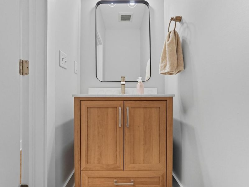 5049 Dinard Way, Columbus, OH 43221 Photo 26