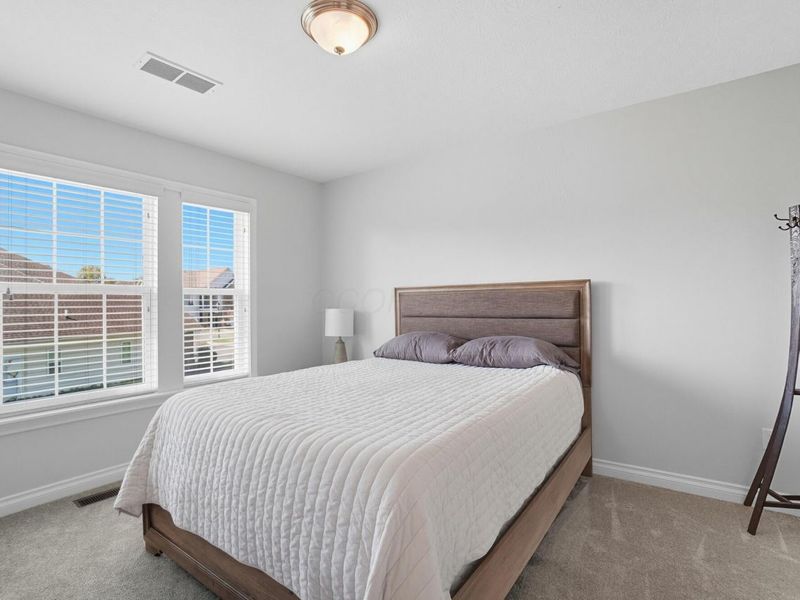 5049 Dinard Way, Columbus, OH 43221 Photo 37