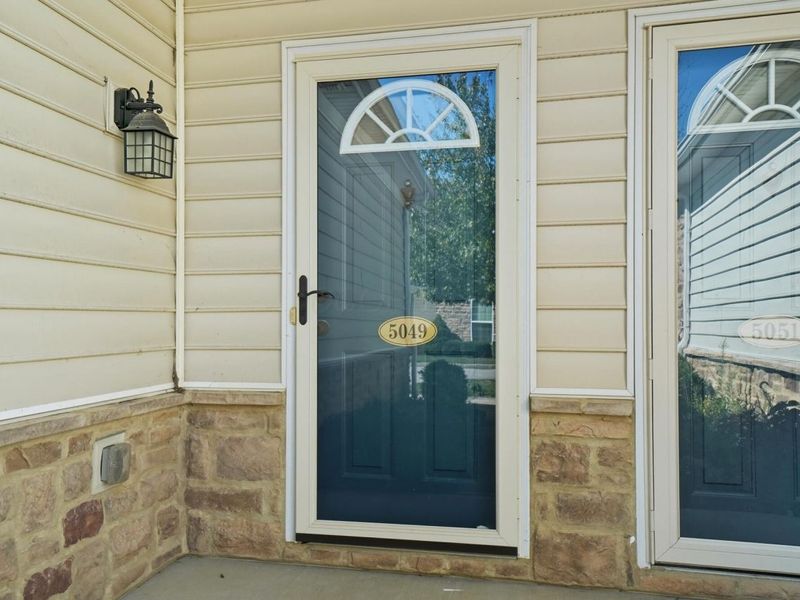 5049 Dinard Way, Columbus, OH 43221 Photo 4