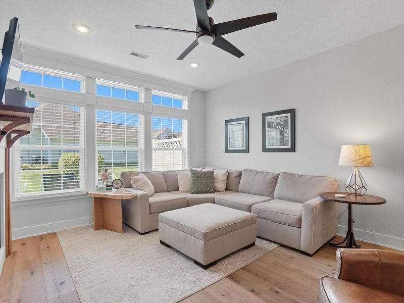 5049 Dinard Way, Columbus, OH 43221 Photo 8