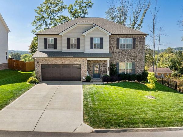 212 Aspen Drive, Lenoir City, TN 37771