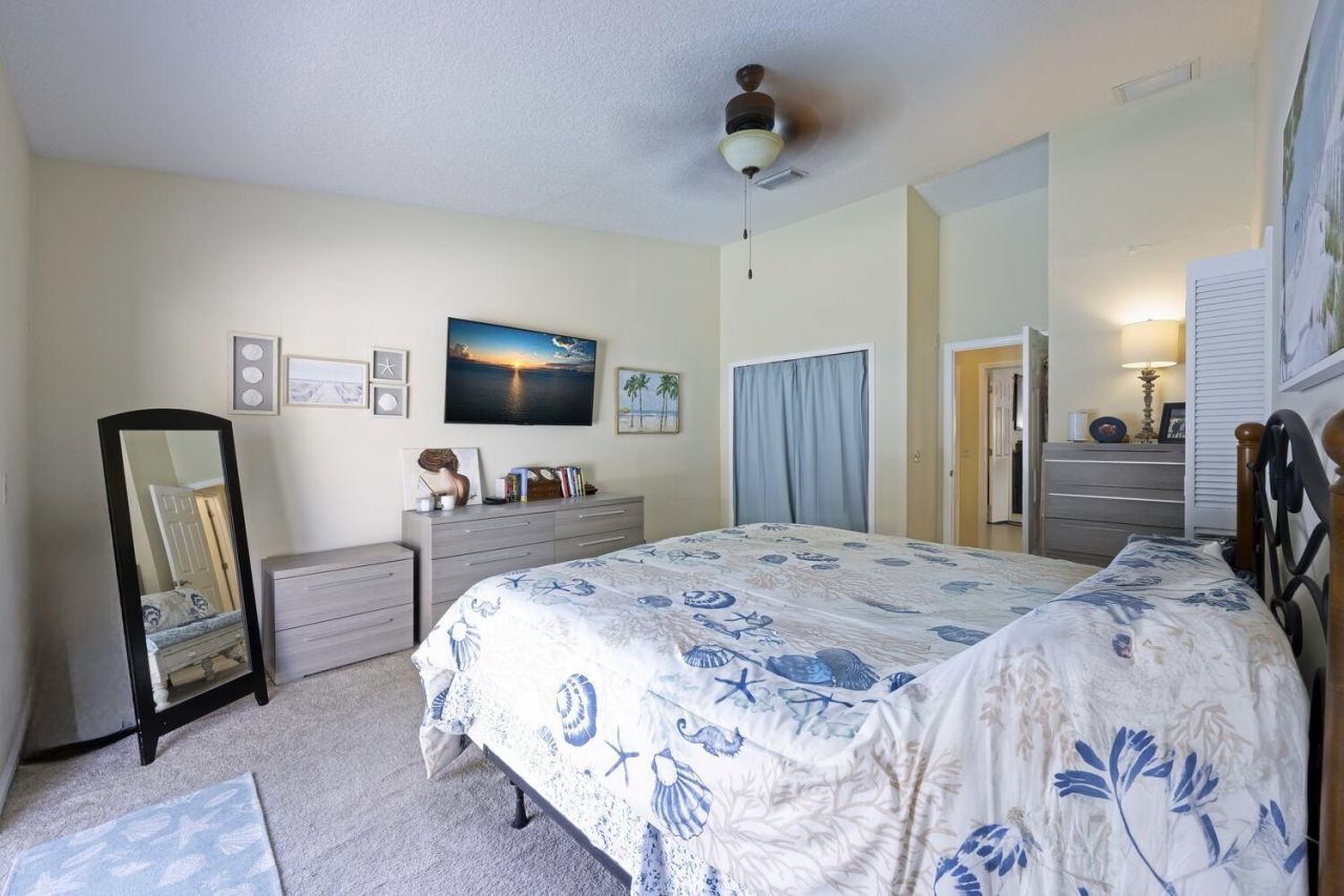 187 Parkwood Drive, Royal Palm Beach, FL 33411 Photo