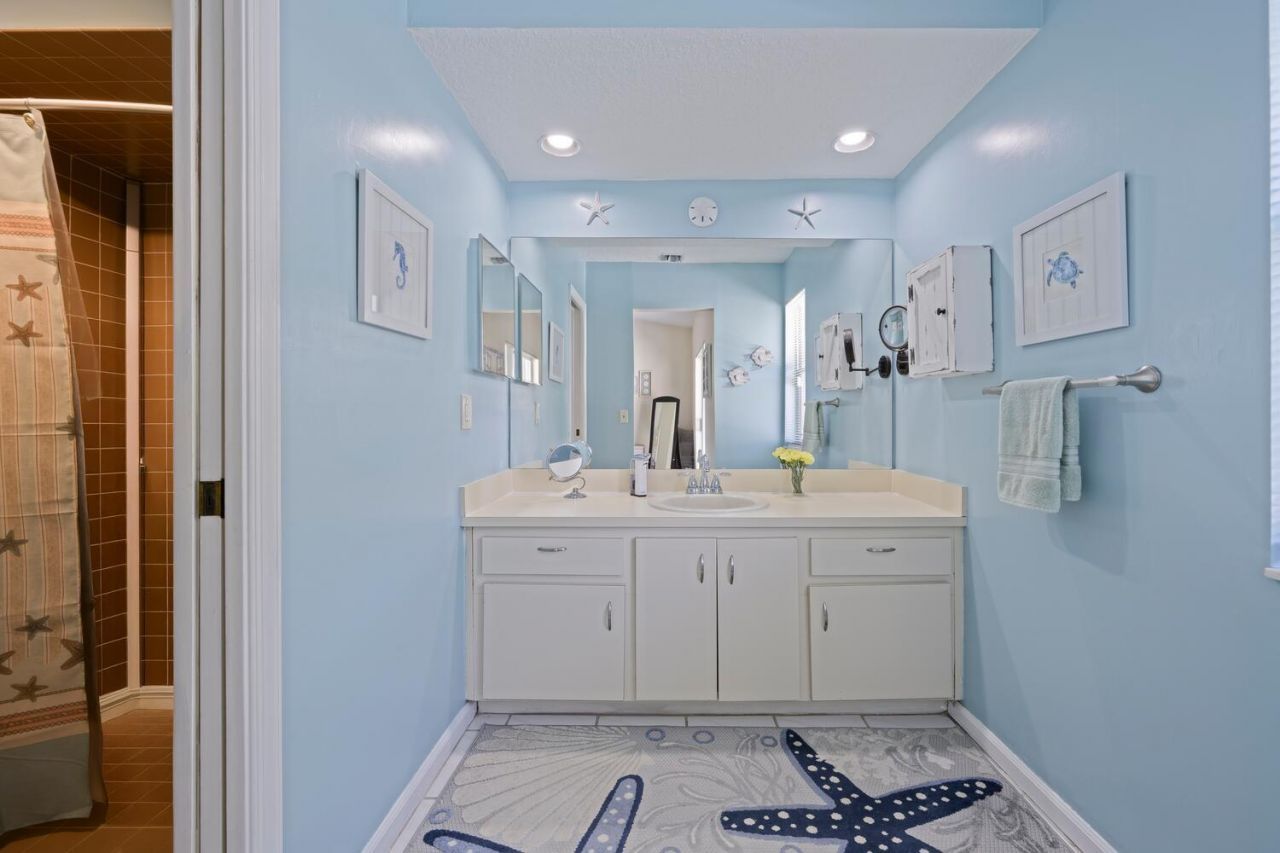 187 Parkwood Drive, Royal Palm Beach, FL 33411 Photo