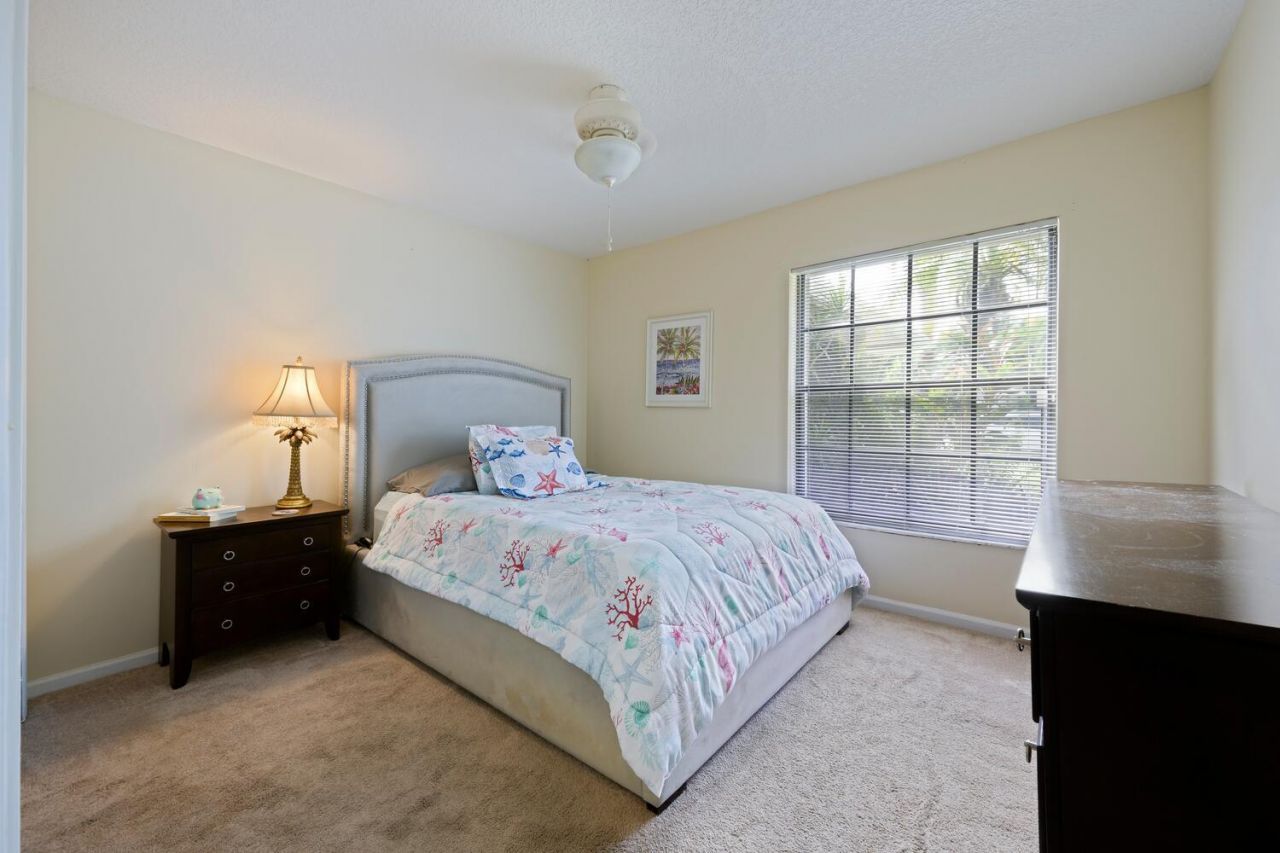 187 Parkwood Drive, Royal Palm Beach, FL 33411 Photo