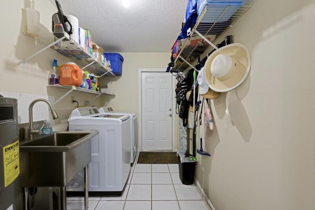 187 Parkwood Drive, Royal Palm Beach, FL 33411 Photo