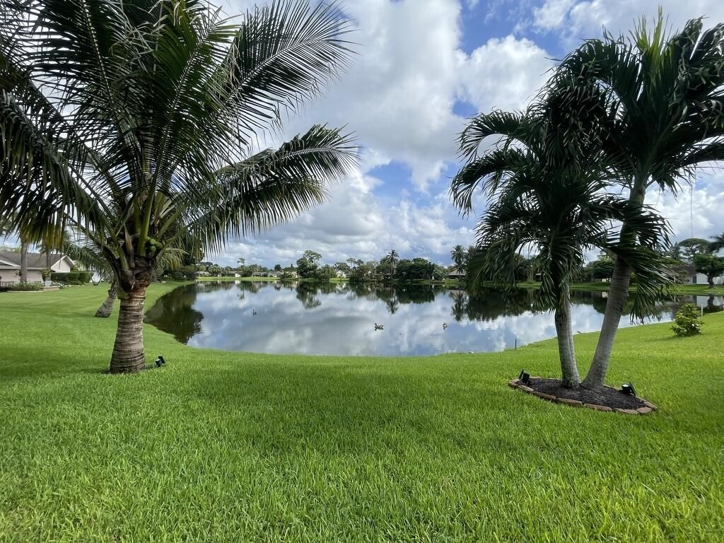 187 Parkwood Drive, Royal Palm Beach, FL 33411 Photo