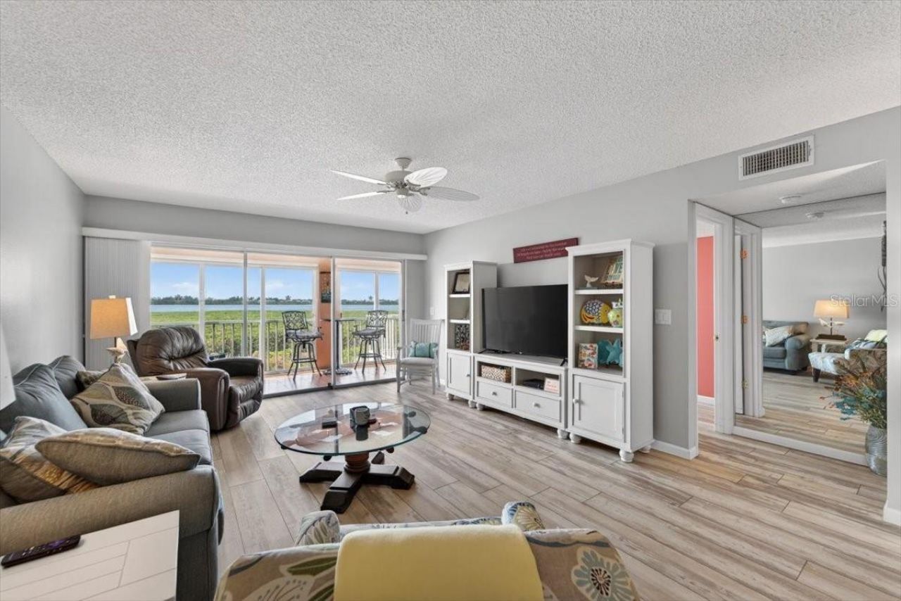 1343 Perico Point Circle, Unit 117, Bradenton, FL 34209 Photo