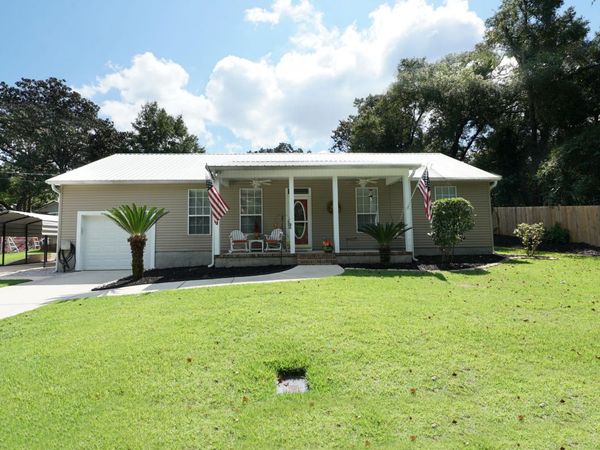 703 Cypress Street, Niceville, FL 32578