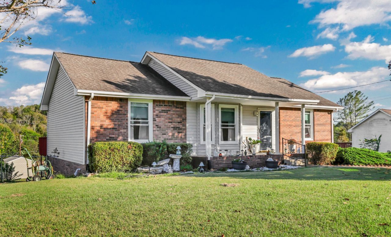 1412 McClardy Rd Clarksville, TN 37042