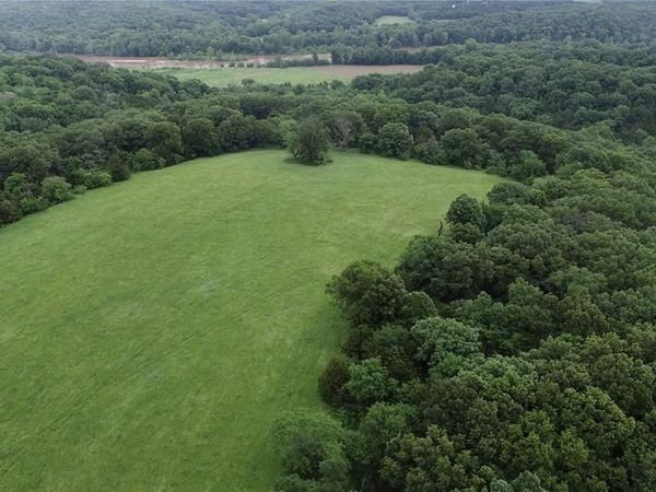 16288 Maries Road 303, Vienna, MO 65585