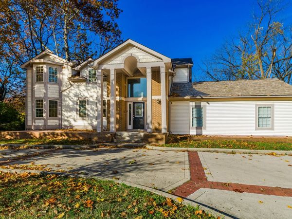 2288 Woodward Avenue, Columbus, OH 43219