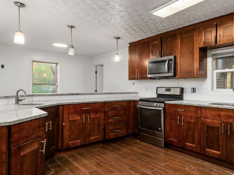 2288 Woodward Avenue, Columbus, OH 43219 Photo 16