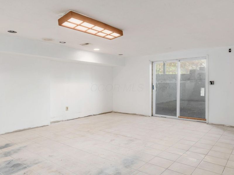 2288 Woodward Avenue, Columbus, OH 43219 Photo 35