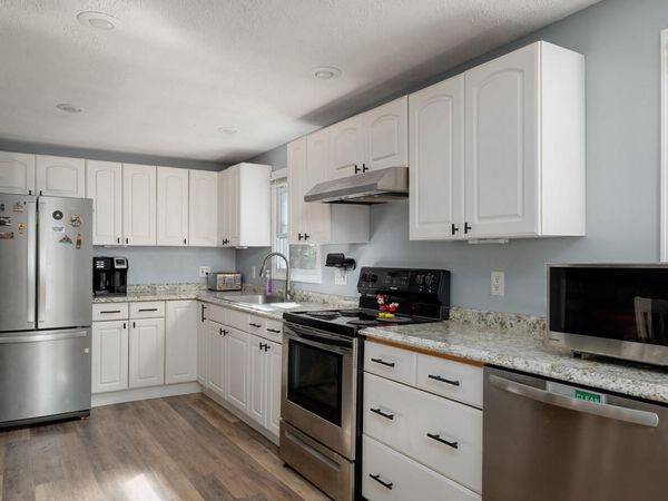 25 Heritage Drive, Eliot, ME 03903