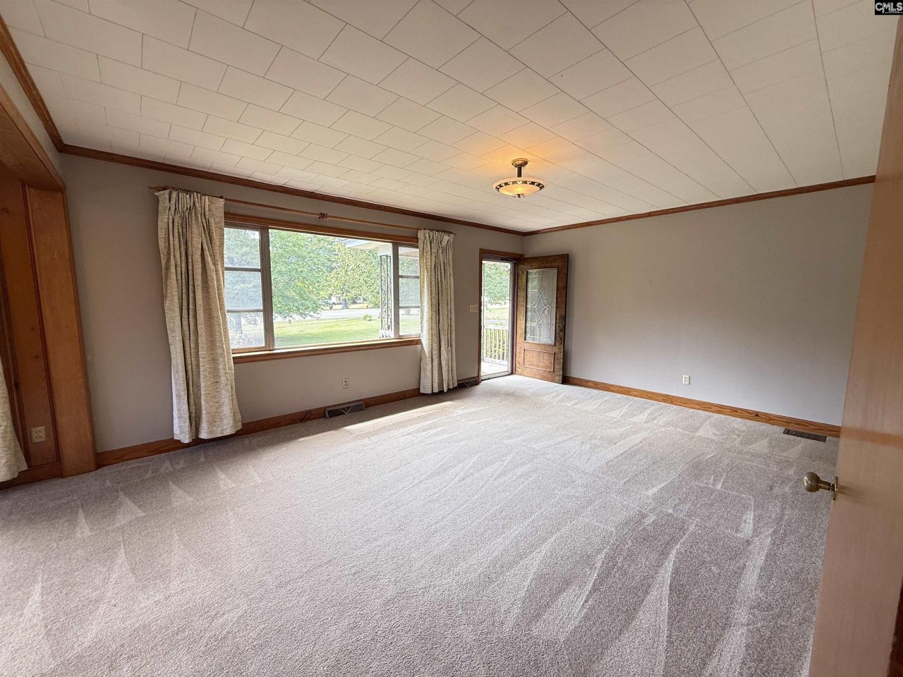 131 South Wheeler Avenue Photo 6