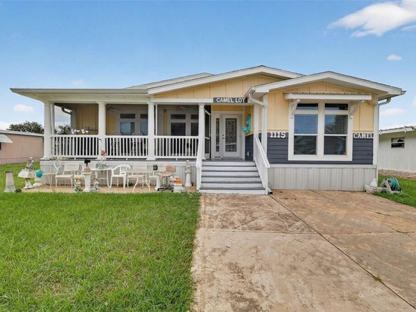 1115 ELKHART CIRCLE, TAVARES, FL 32778