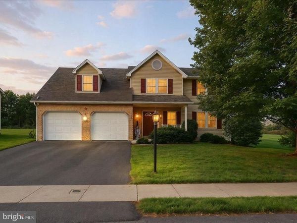 118 BAKER AND RUSSELL DRIVE, SHIPPENSBURG, PA 17257