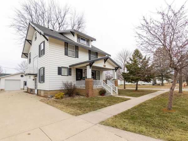 301 W Sycamore Street, Dunkerton, IA 50626