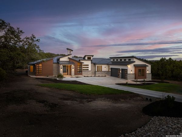 1758 Paradise Parkway, Canyon Lake, TX 78133