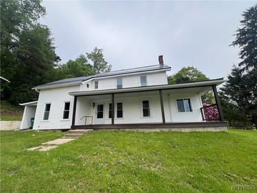 6648 Railroad Avenue, Bliss, NY 14024