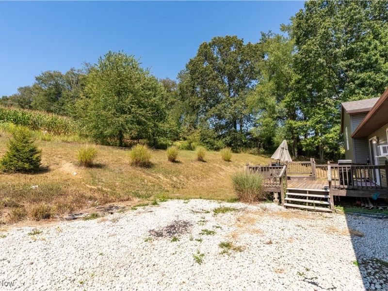 11153 Augusta Road, East Rochester, OH 44625 Photo 30