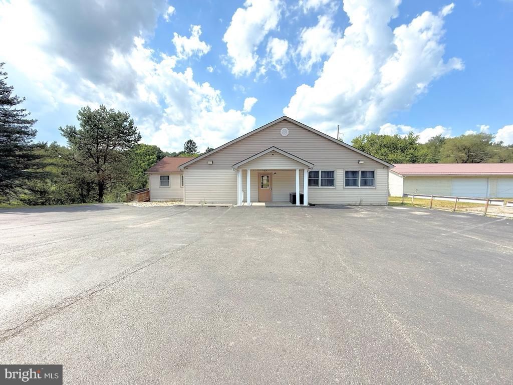 439 SPRING STREET, HOUTZDALE, PA 16651