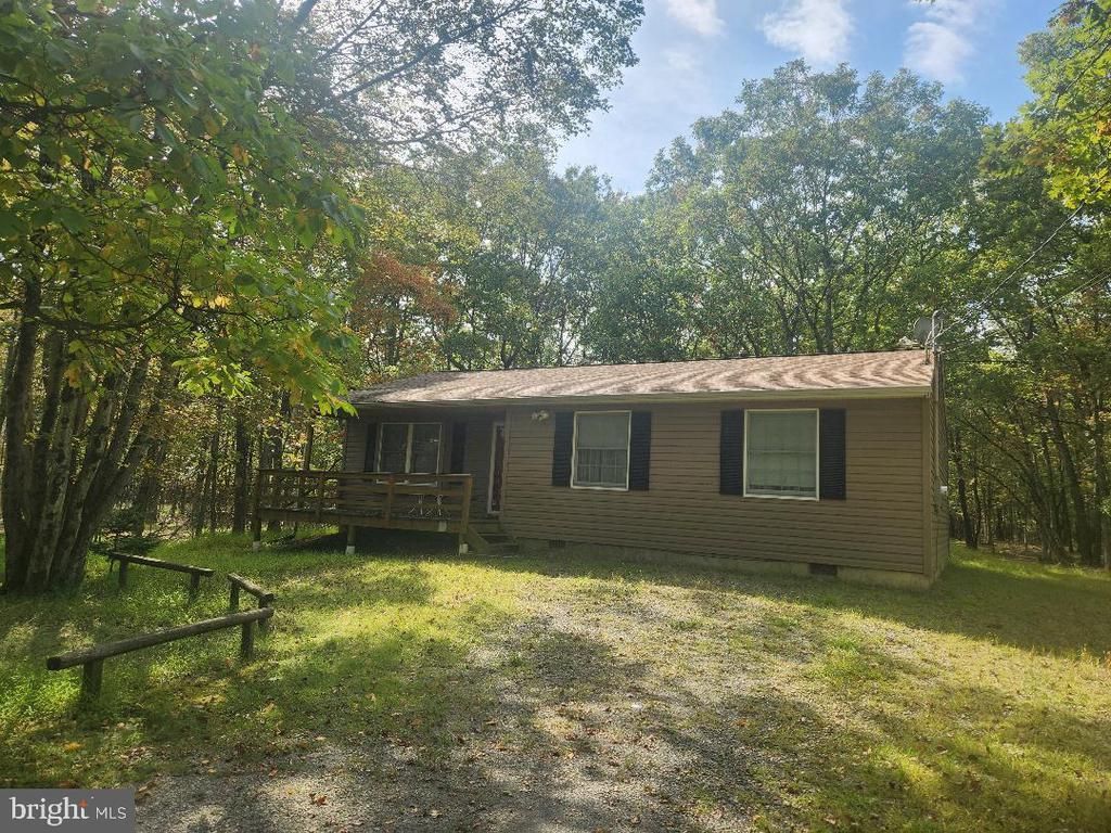 67 Twin Lake Road, Albrightsville, PA 18210 Main Photo