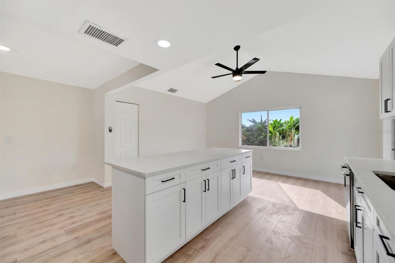 2420 16th Street W, Palmetto, FL 34221 Photo