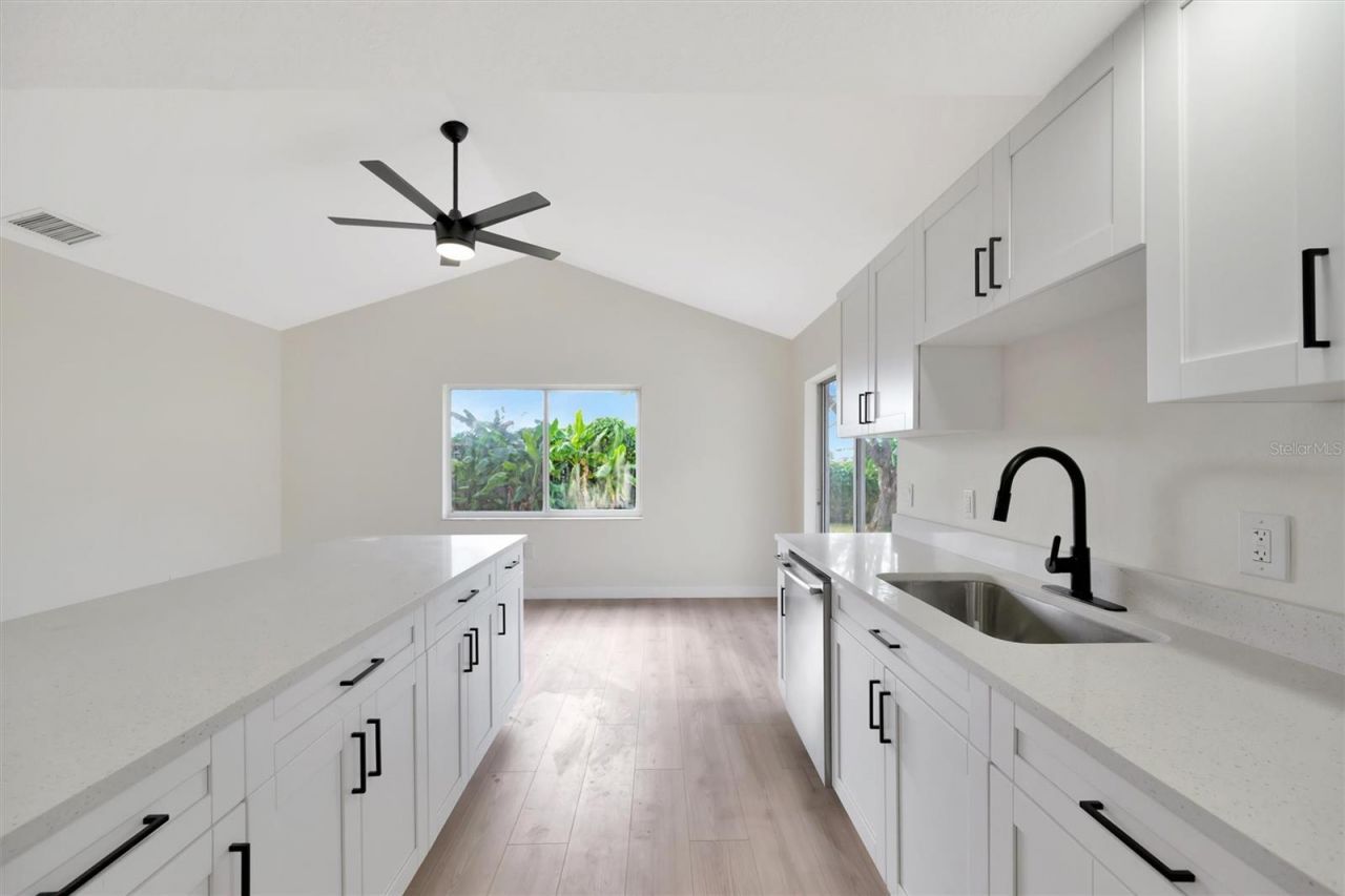 2420 16th Street W, Palmetto, FL 34221 Photo