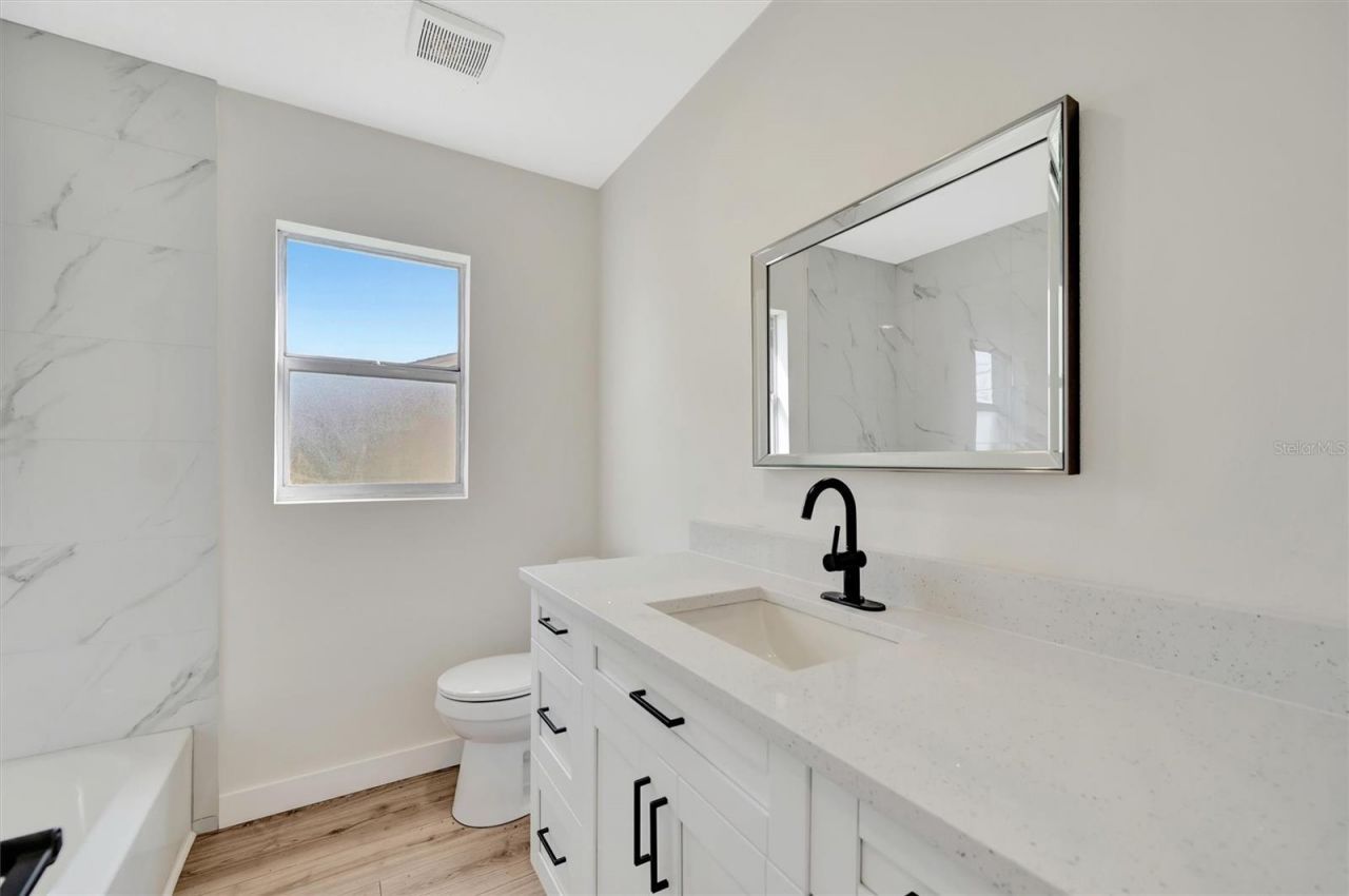 2420 16th Street W, Palmetto, FL 34221 Photo