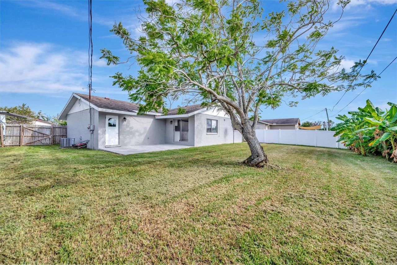 2420 16th Street W, Palmetto, FL 34221 Photo