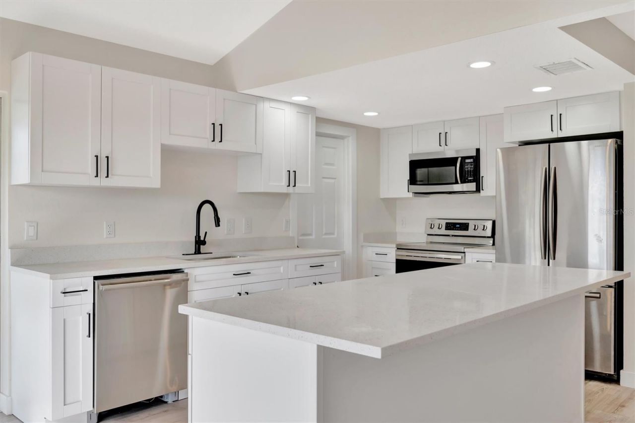 2420 16th Street W, Palmetto, FL 34221 Photo