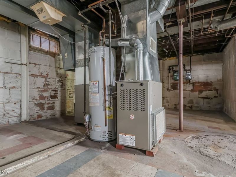 594-598 Blaine Avenue, Akron, OH 44310 Photo 16