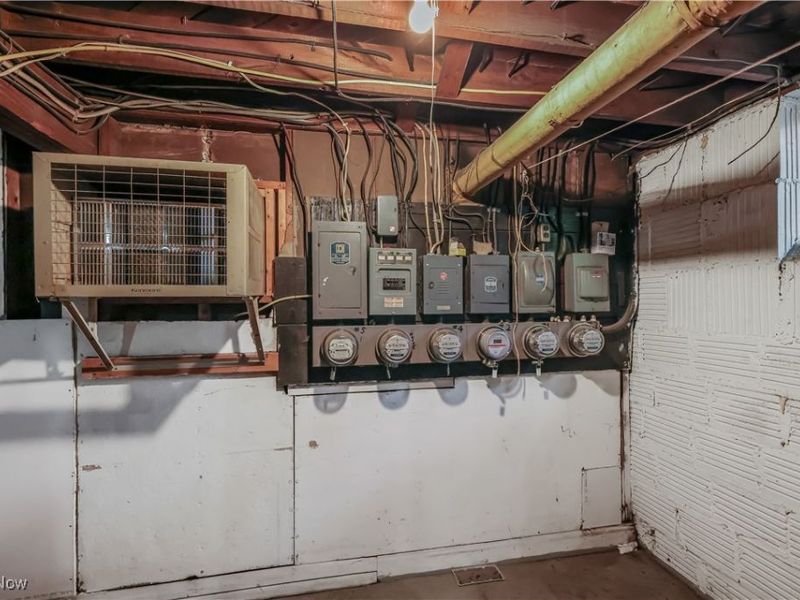 594-598 Blaine Avenue, Akron, OH 44310 Photo 17