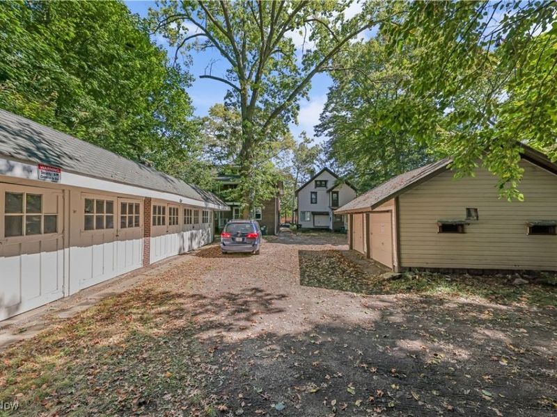 594-598 Blaine Avenue, Akron, OH 44310 Photo 21